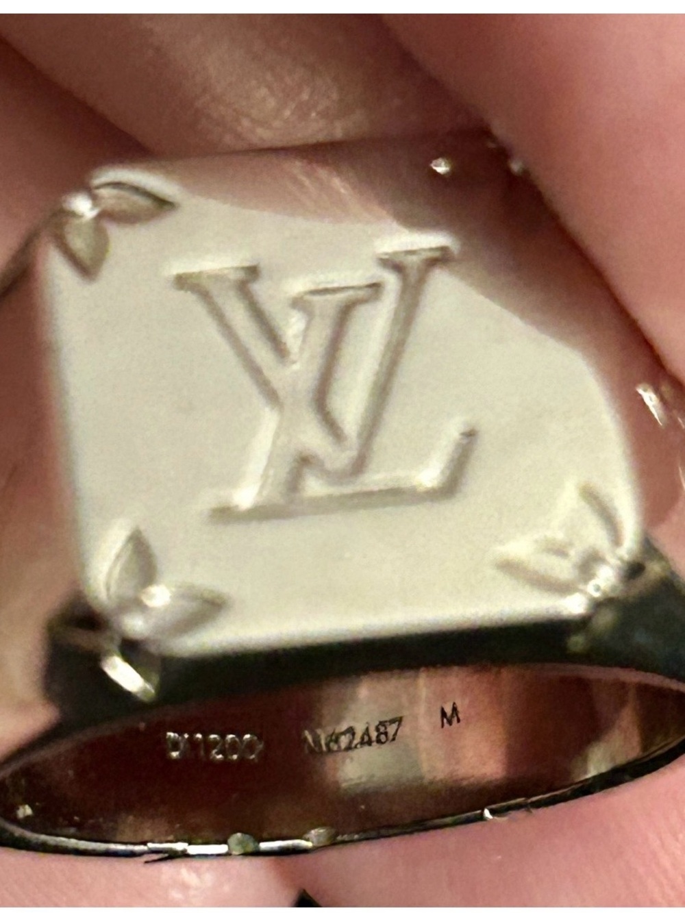 Louis Vuitton Polished Silver Monogram Signet Ring - Picture 5 of 11